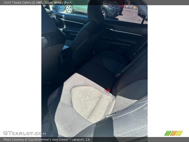 Super White / Black 2020 Toyota Camry LE AWD