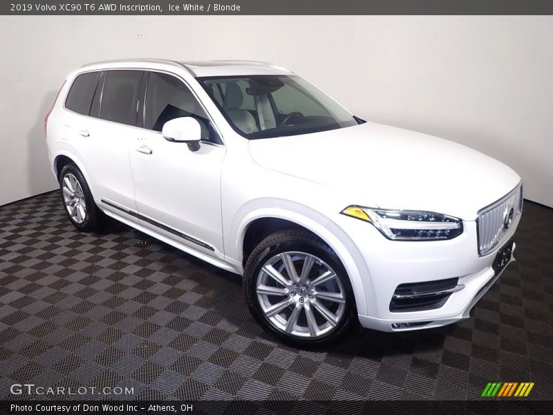 Ice White / Blonde 2019 Volvo XC90 T6 AWD Inscription