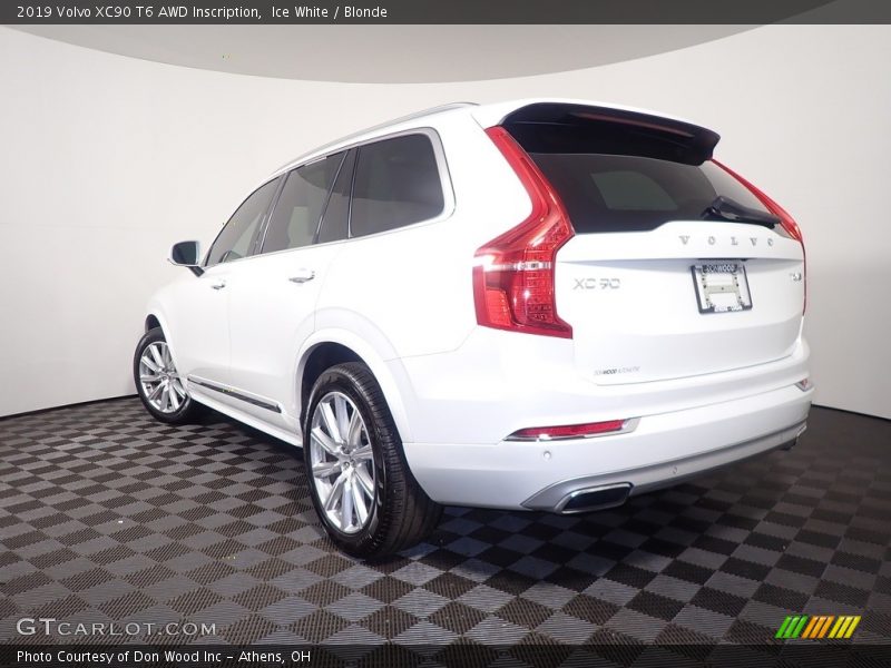 Ice White / Blonde 2019 Volvo XC90 T6 AWD Inscription