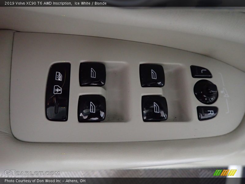 Ice White / Blonde 2019 Volvo XC90 T6 AWD Inscription