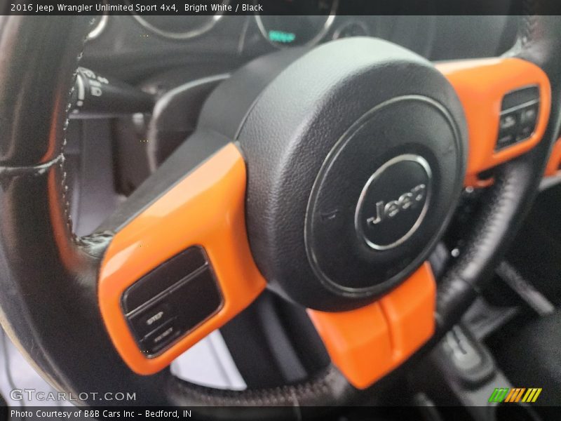Bright White / Black 2016 Jeep Wrangler Unlimited Sport 4x4