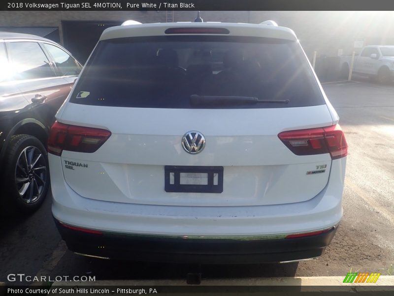 Pure White / Titan Black 2018 Volkswagen Tiguan SEL 4MOTION