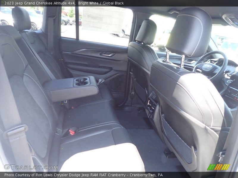 Bright White / Global Black 2023 Jeep Grand Cherokee Altitude 4x4