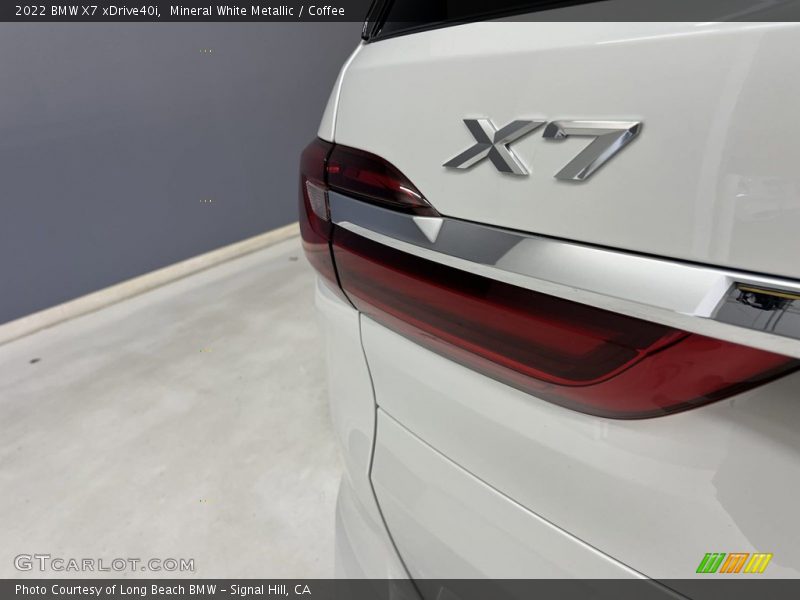  2022 X7 xDrive40i Logo