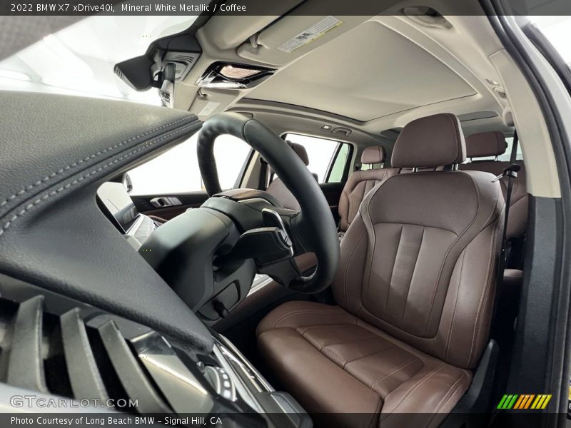 Mineral White Metallic / Coffee 2022 BMW X7 xDrive40i