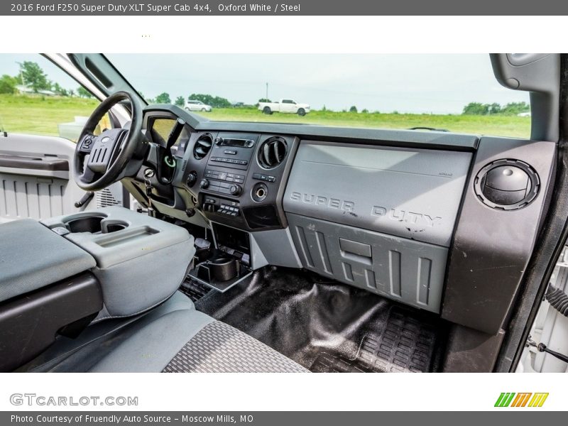 Oxford White / Steel 2016 Ford F250 Super Duty XLT Super Cab 4x4