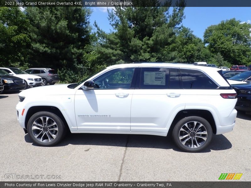 Bright White / Global Black 2023 Jeep Grand Cherokee Overland 4XE