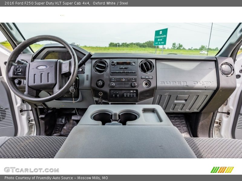 Oxford White / Steel 2016 Ford F250 Super Duty XLT Super Cab 4x4