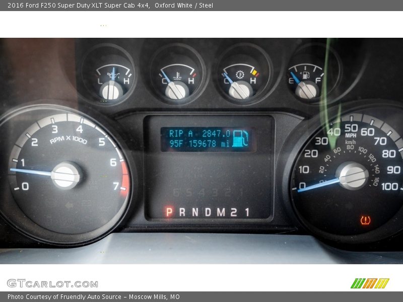 Oxford White / Steel 2016 Ford F250 Super Duty XLT Super Cab 4x4