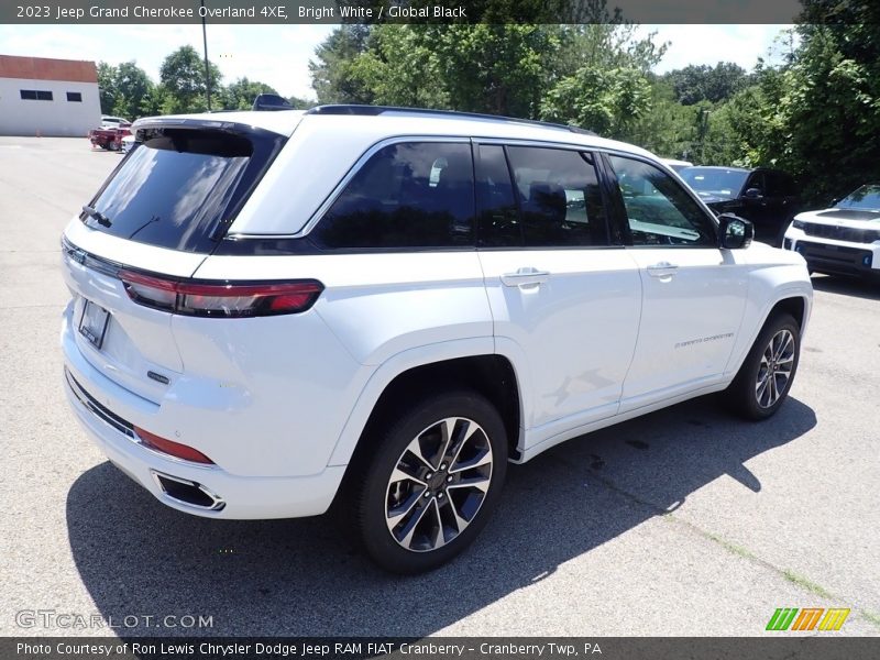 Bright White / Global Black 2023 Jeep Grand Cherokee Overland 4XE