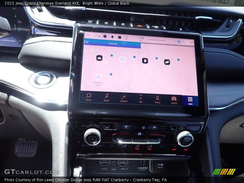 Bright White / Global Black 2023 Jeep Grand Cherokee Overland 4XE
