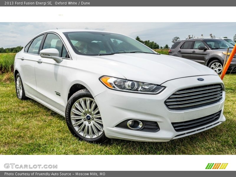 Front 3/4 View of 2013 Fusion Energi SE