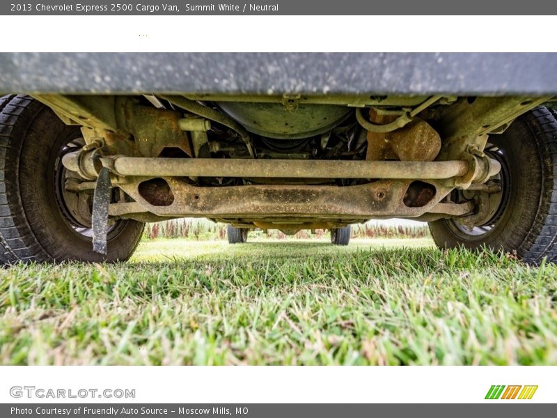Summit White / Neutral 2013 Chevrolet Express 2500 Cargo Van