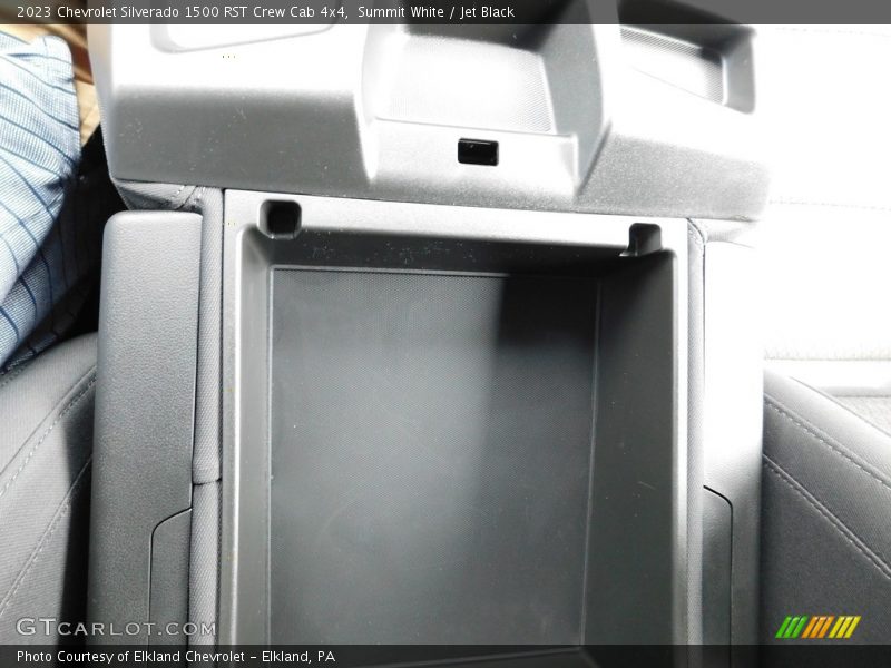 Summit White / Jet Black 2023 Chevrolet Silverado 1500 RST Crew Cab 4x4