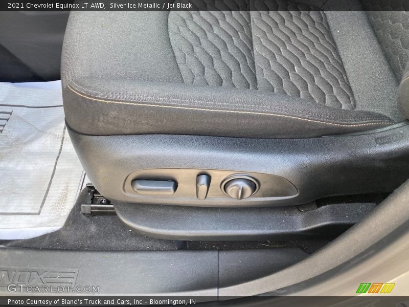Silver Ice Metallic / Jet Black 2021 Chevrolet Equinox LT AWD