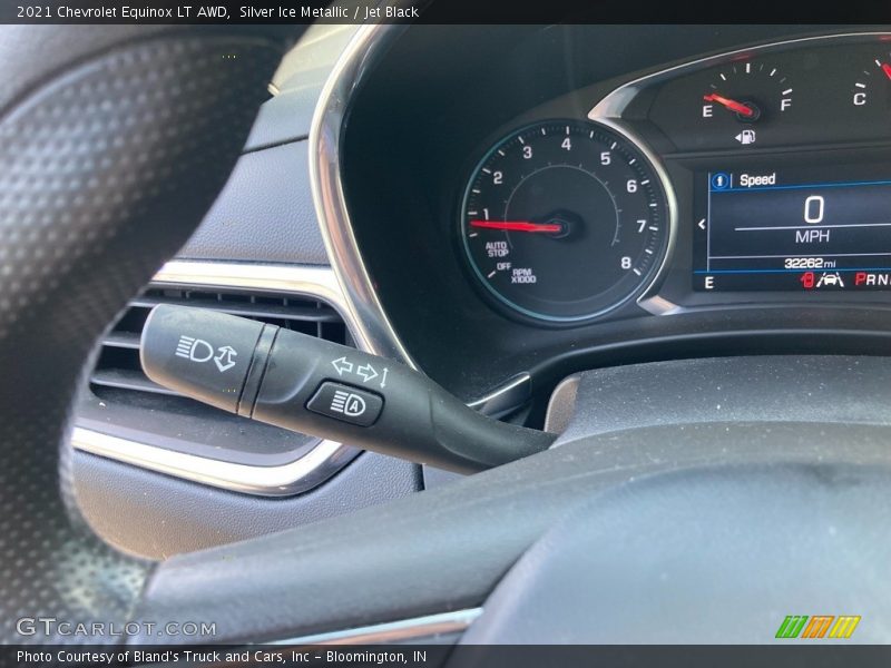 Silver Ice Metallic / Jet Black 2021 Chevrolet Equinox LT AWD