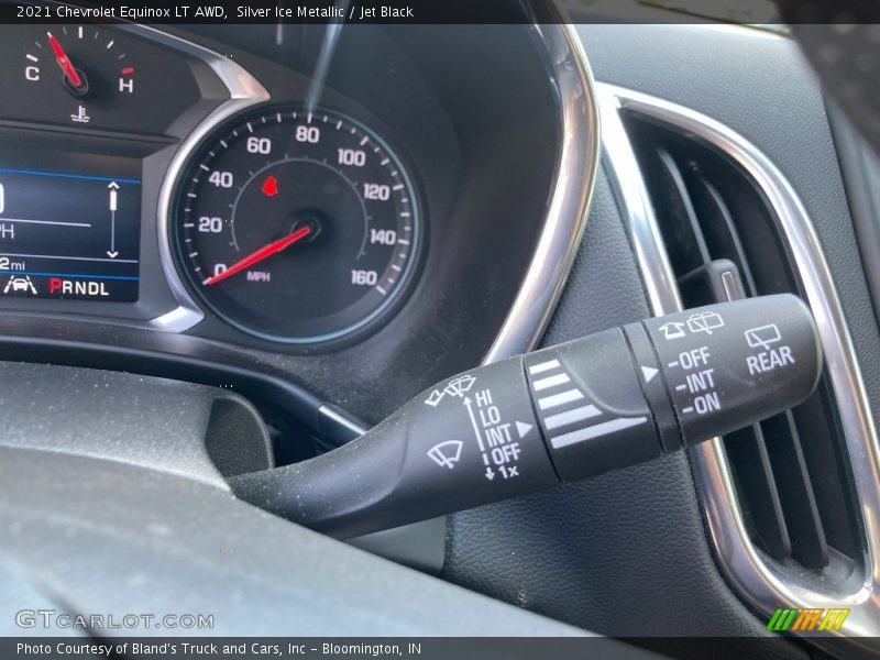 Silver Ice Metallic / Jet Black 2021 Chevrolet Equinox LT AWD