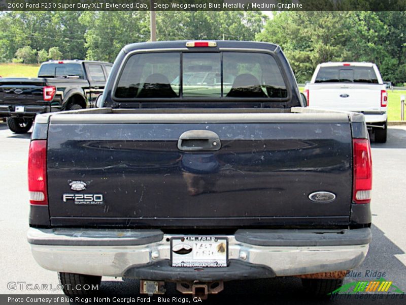 Deep Wedgewood Blue Metallic / Medium Graphite 2000 Ford F250 Super Duty XLT Extended Cab