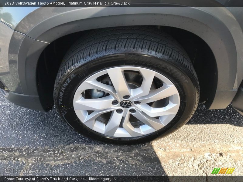  2023 Taos S 4Motion Wheel