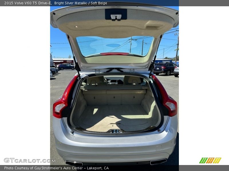 Bright Silver Metallic / Soft Beige 2015 Volvo V60 T5 Drive-E