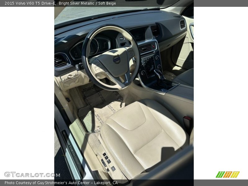 Bright Silver Metallic / Soft Beige 2015 Volvo V60 T5 Drive-E