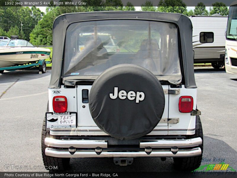 Bright White / Gray 1992 Jeep Wrangler S 4x4