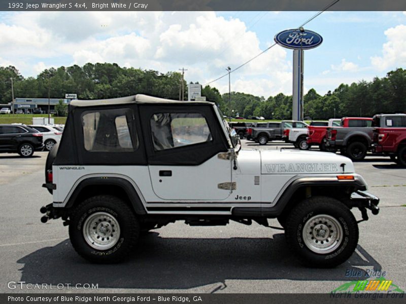 Bright White / Gray 1992 Jeep Wrangler S 4x4