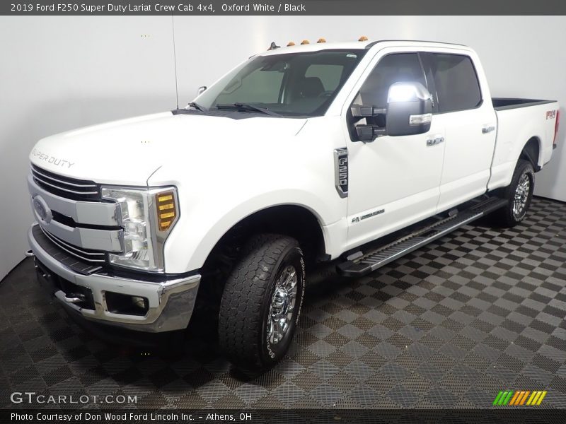 Oxford White / Black 2019 Ford F250 Super Duty Lariat Crew Cab 4x4