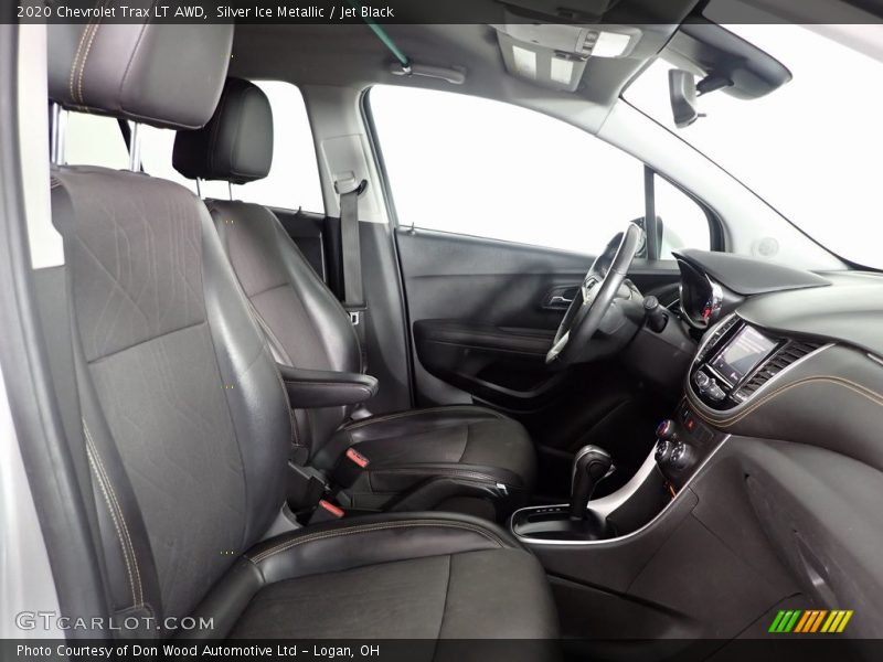 Silver Ice Metallic / Jet Black 2020 Chevrolet Trax LT AWD