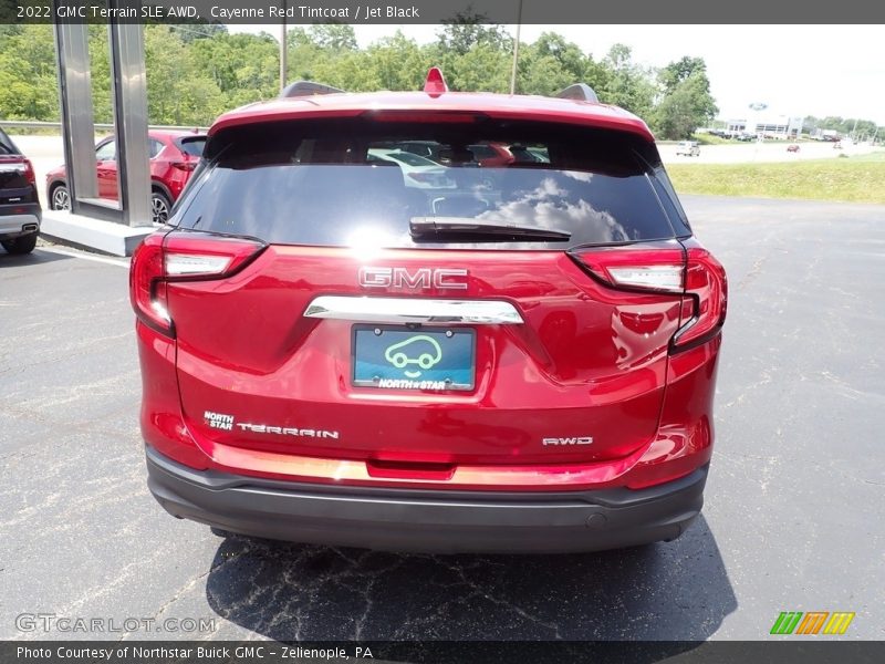Cayenne Red Tintcoat / Jet Black 2022 GMC Terrain SLE AWD