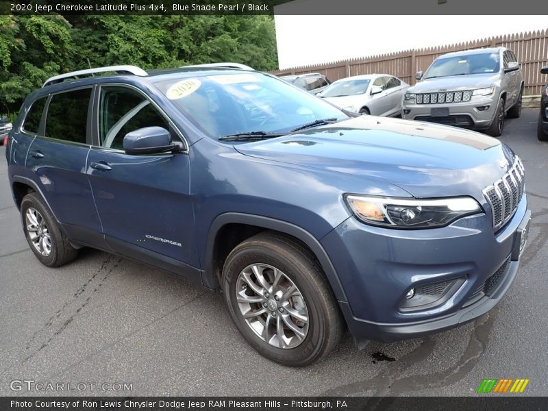 Front 3/4 View of 2020 Cherokee Latitude Plus 4x4