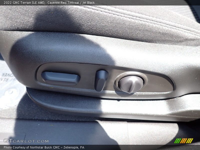 Cayenne Red Tintcoat / Jet Black 2022 GMC Terrain SLE AWD