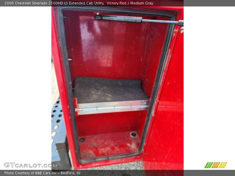Victory Red / Medium Gray 2006 Chevrolet Silverado 2500HD LS Extended Cab Utility