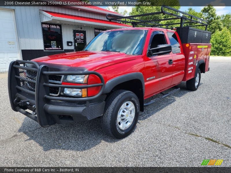 Victory Red / Medium Gray 2006 Chevrolet Silverado 2500HD LS Extended Cab Utility