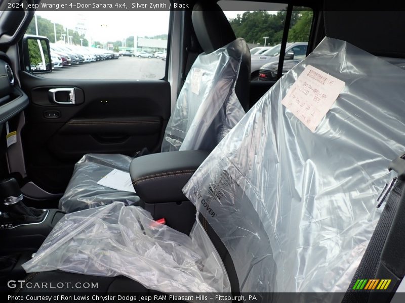Silver Zynith / Black 2024 Jeep Wrangler 4-Door Sahara 4x4