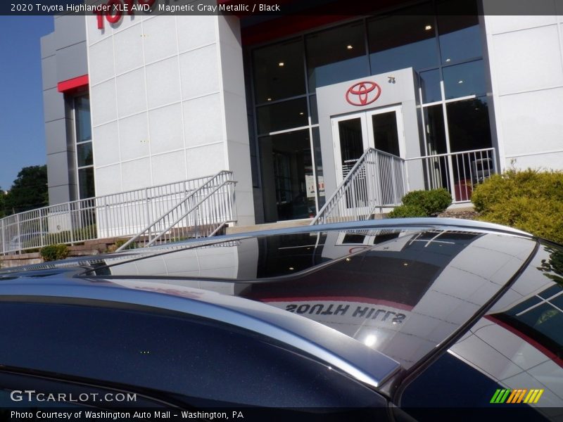 Magnetic Gray Metallic / Black 2020 Toyota Highlander XLE AWD