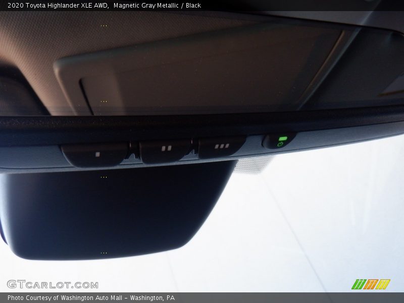 Magnetic Gray Metallic / Black 2020 Toyota Highlander XLE AWD