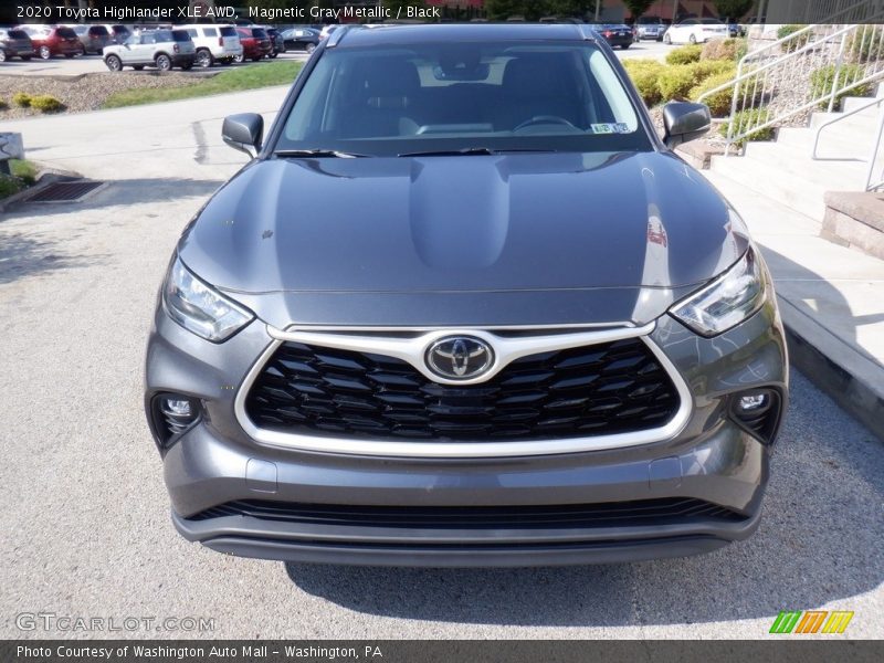 Magnetic Gray Metallic / Black 2020 Toyota Highlander XLE AWD