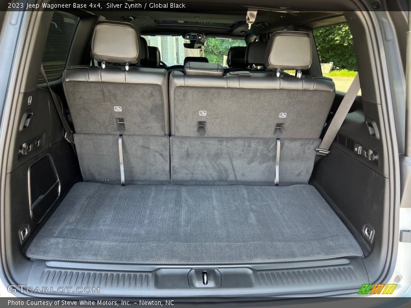  2023 Wagoneer Base 4x4 Trunk