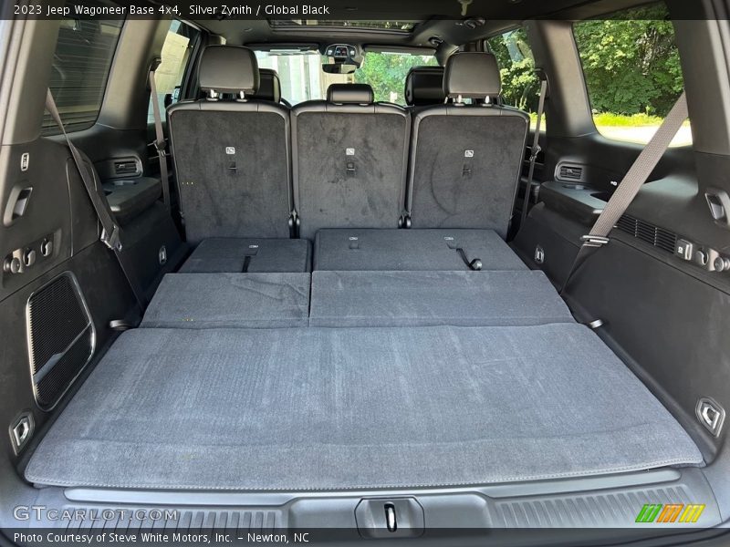  2023 Wagoneer Base 4x4 Trunk