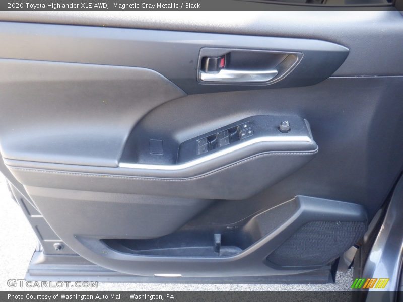 Magnetic Gray Metallic / Black 2020 Toyota Highlander XLE AWD