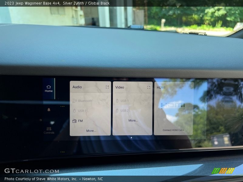 Silver Zynith / Global Black 2023 Jeep Wagoneer Base 4x4