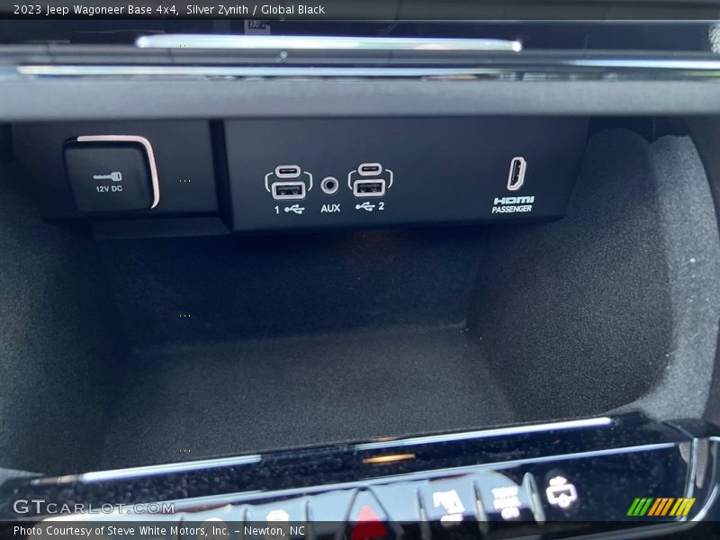 Silver Zynith / Global Black 2023 Jeep Wagoneer Base 4x4