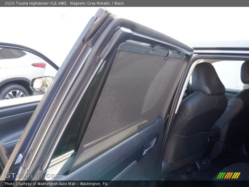 Magnetic Gray Metallic / Black 2020 Toyota Highlander XLE AWD