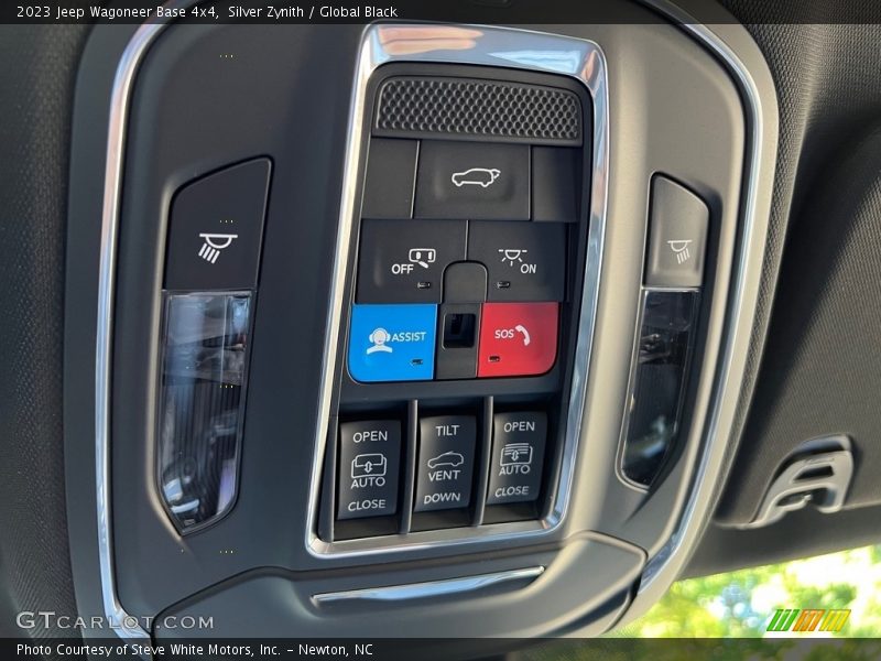 Controls of 2023 Wagoneer Base 4x4
