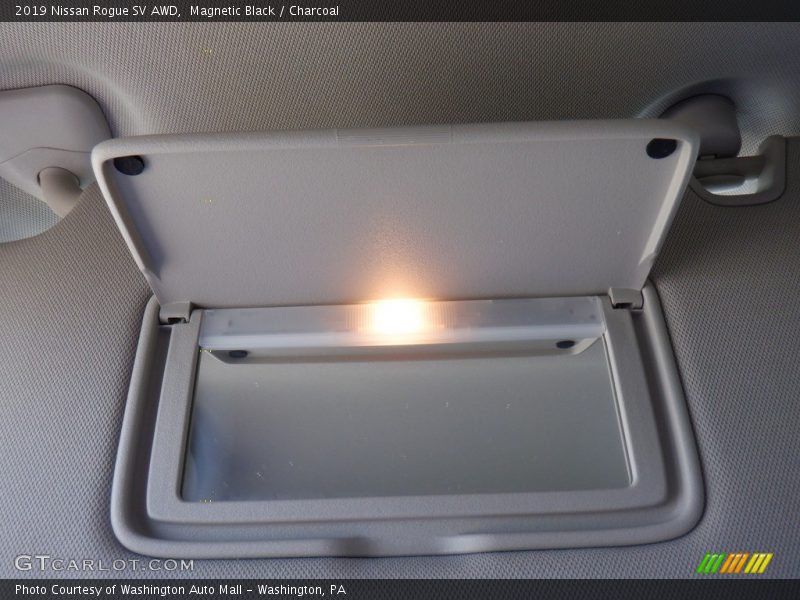 Magnetic Black / Charcoal 2019 Nissan Rogue SV AWD
