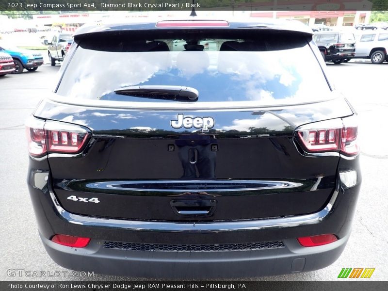 Diamond Black Crystal Pearl / Black 2023 Jeep Compass Sport 4x4