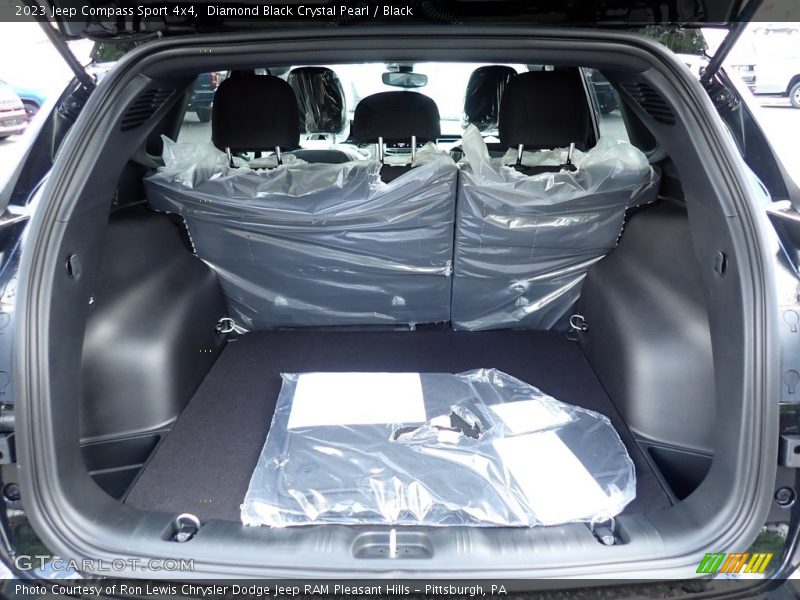  2023 Compass Sport 4x4 Trunk