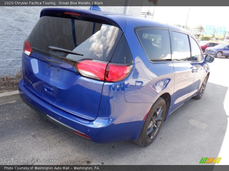 Ocean Blue Metallic / Black 2020 Chrysler Pacifica Touring
