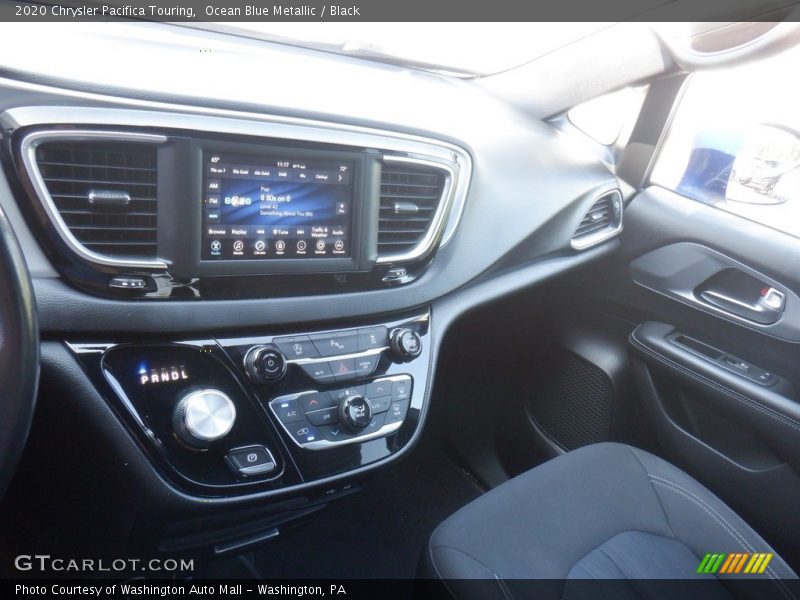 Ocean Blue Metallic / Black 2020 Chrysler Pacifica Touring